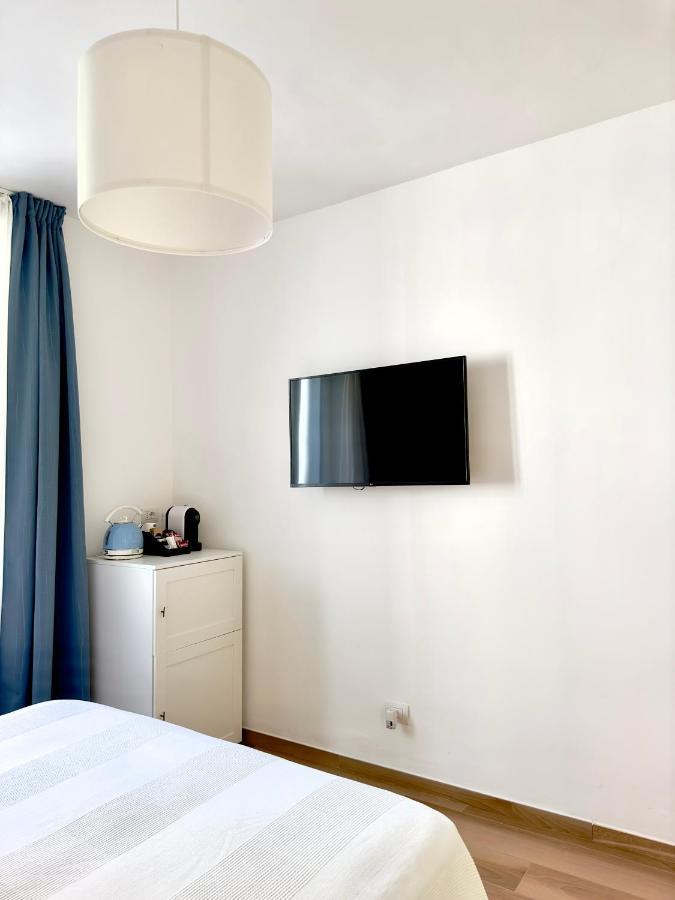 B&B Cellini Санта-Мария-ди-Кастеллабате Экстерьер фото